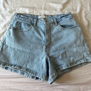Abercrombie mom shorts